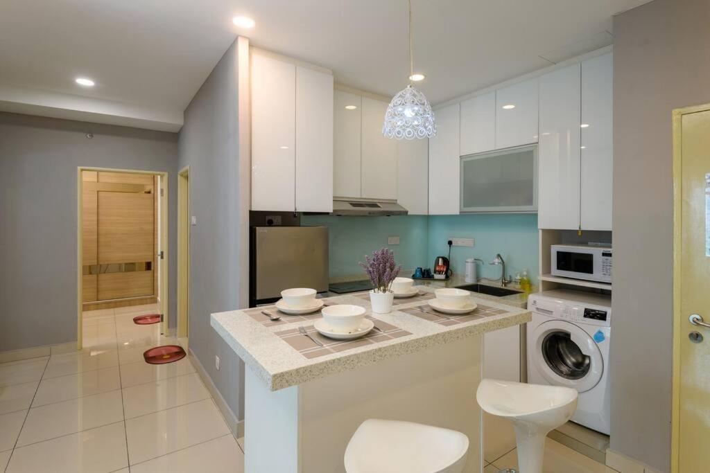 2r2b/cosy House/1~8pax/gurney/mansion One George Town